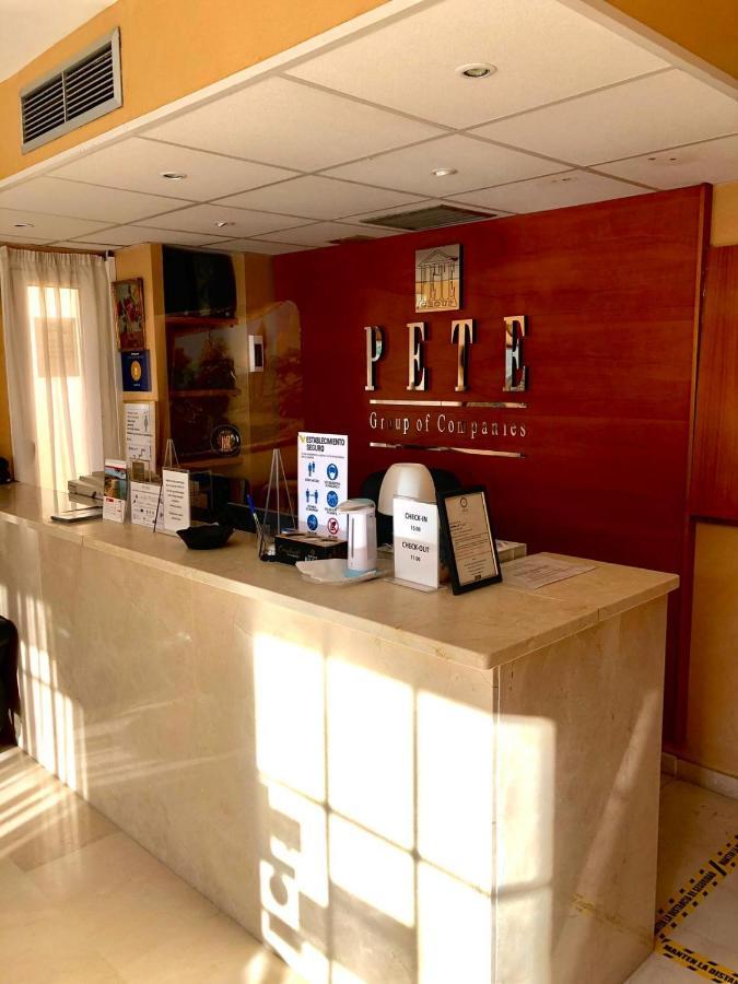 Hotel Pete Кастел Пладжа де Аро Екстериор снимка