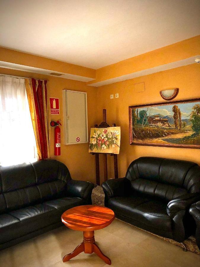 Hotel Pete Кастел Пладжа де Аро Екстериор снимка
