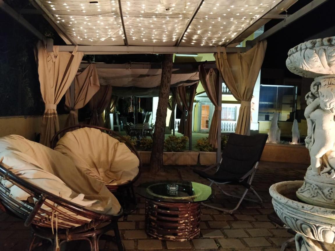 Hotel Pete Кастел Пладжа де Аро Екстериор снимка